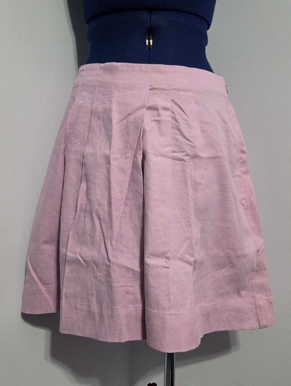 Lavender Pink Pleated Front Linen Blend Shorts Size M